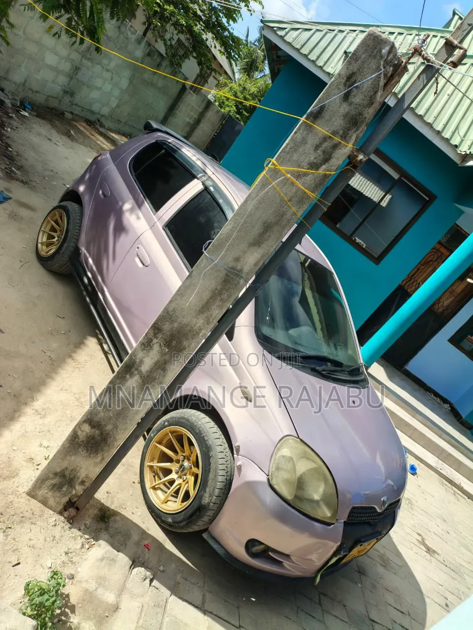 Toyota Vitz 2005 Gold