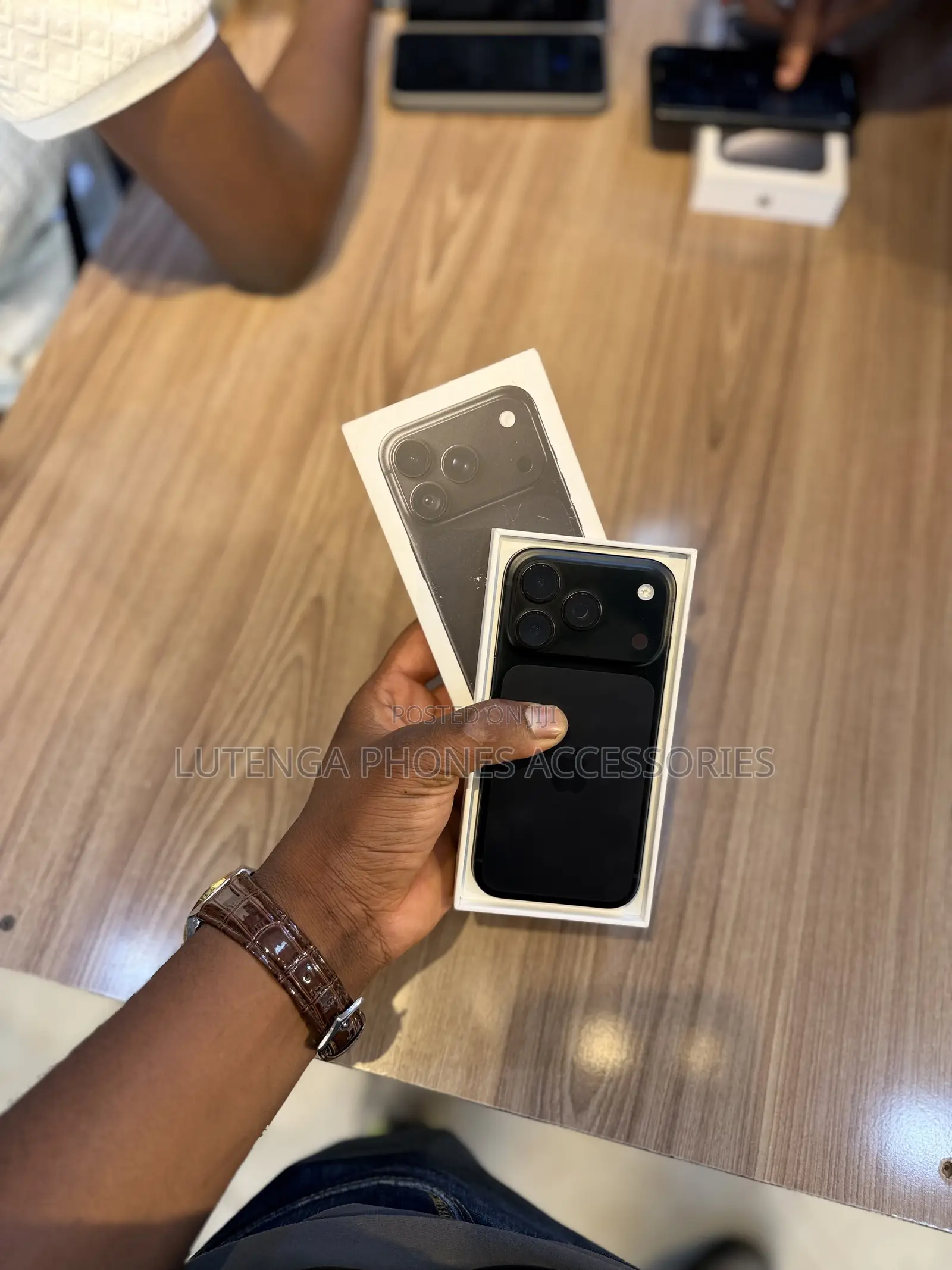 New Apple iPhone 18 Pro 256 GB Silver