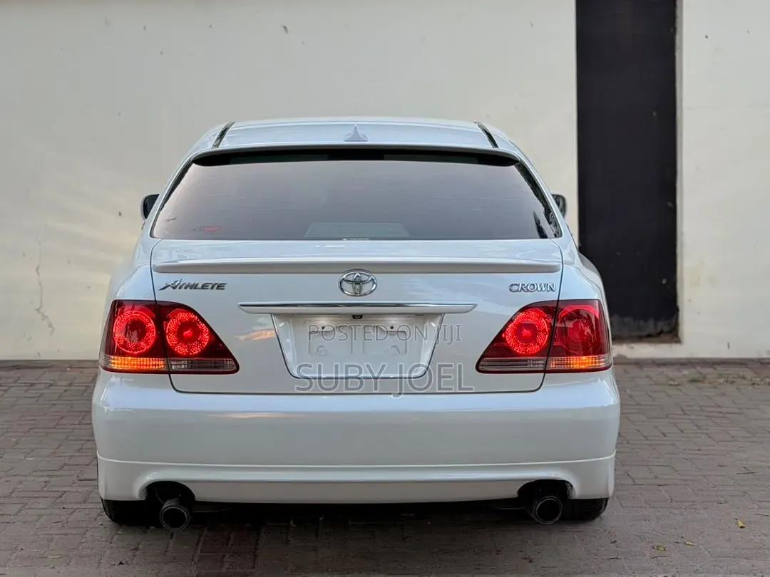 Toyota Crown 2007 White