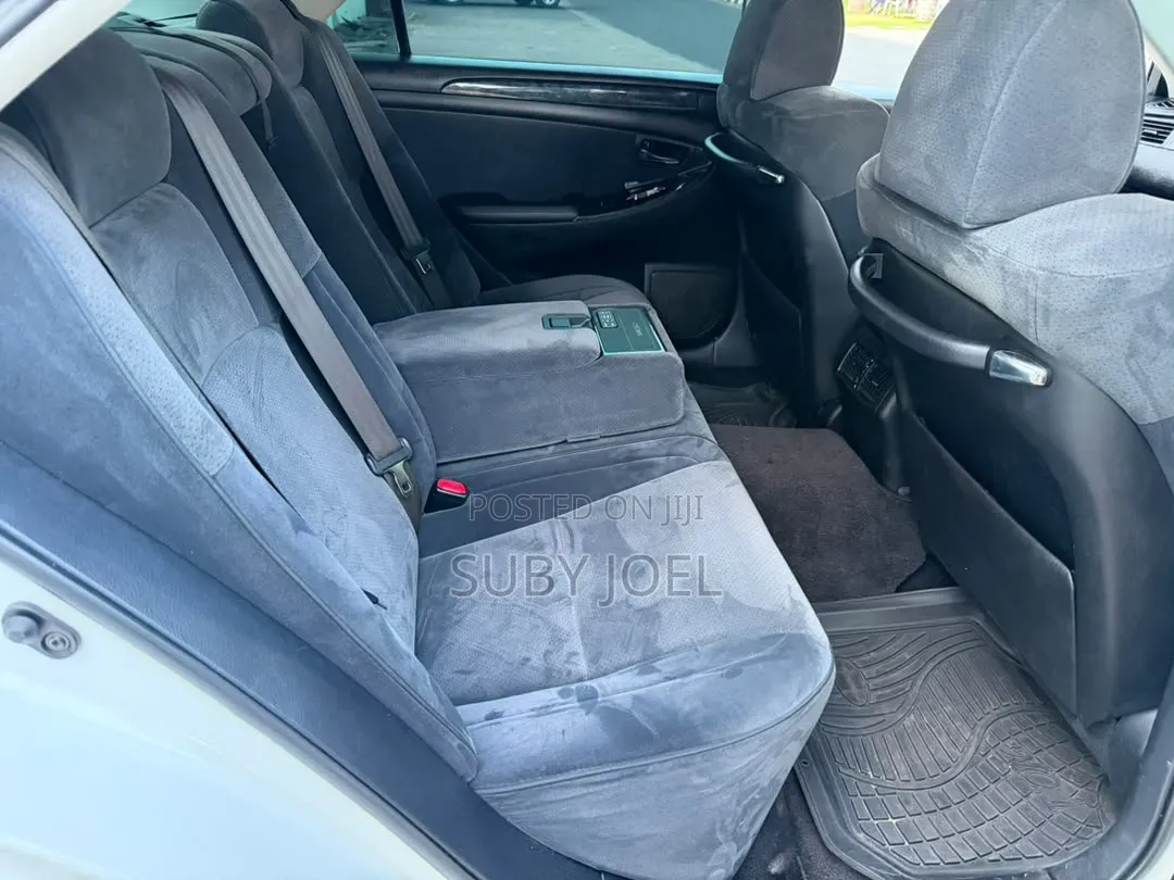 Toyota Crown 2007 White