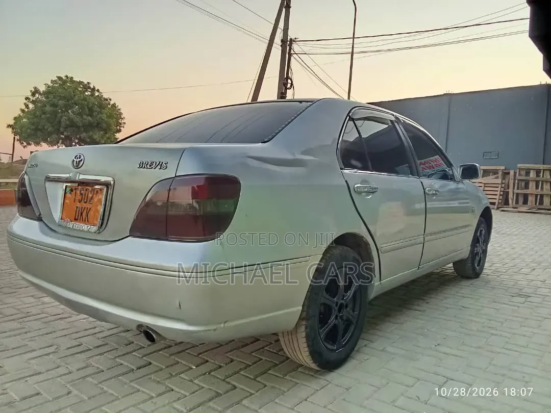 Toyota Brevis 2003 Silver