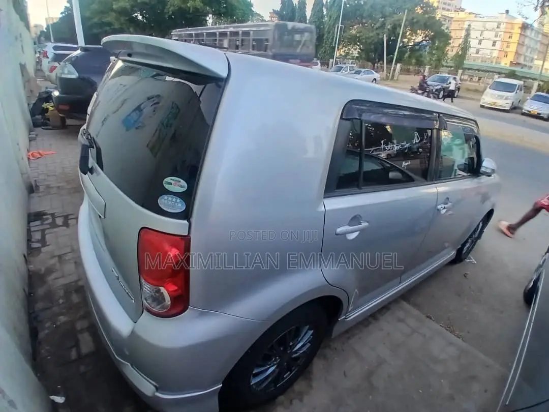 Toyota Corolla Rumion 2008 Silver