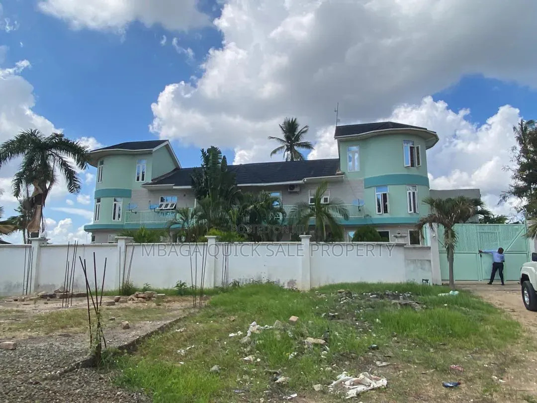 6bdrm House in Mbezi Beach for rent