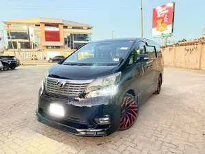 Toyota Vellfire V 2.4 FWD 7-Seater 2010 Black