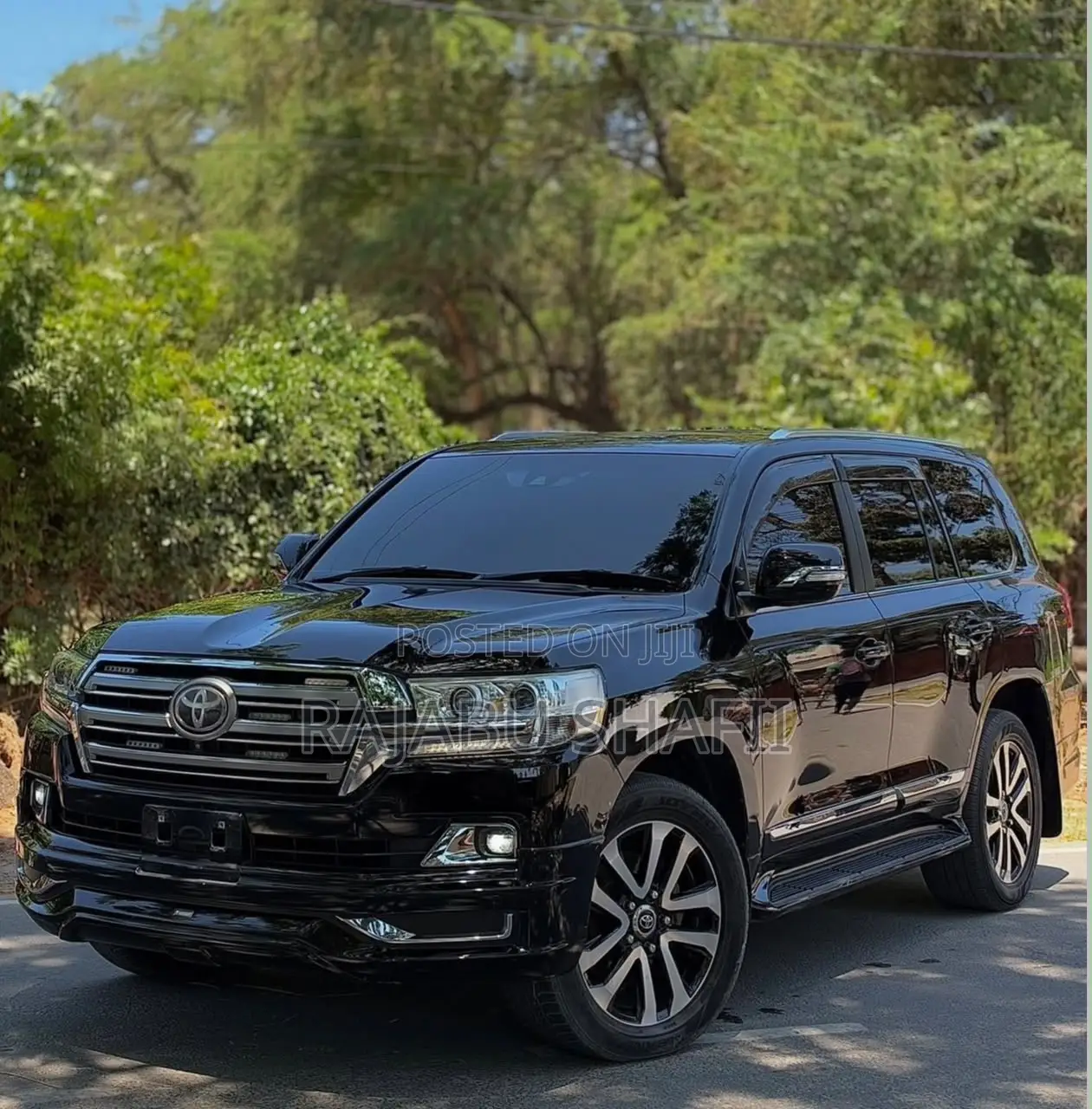 Toyota Land Cruiser 4.6 V8 ZX 2018 Black