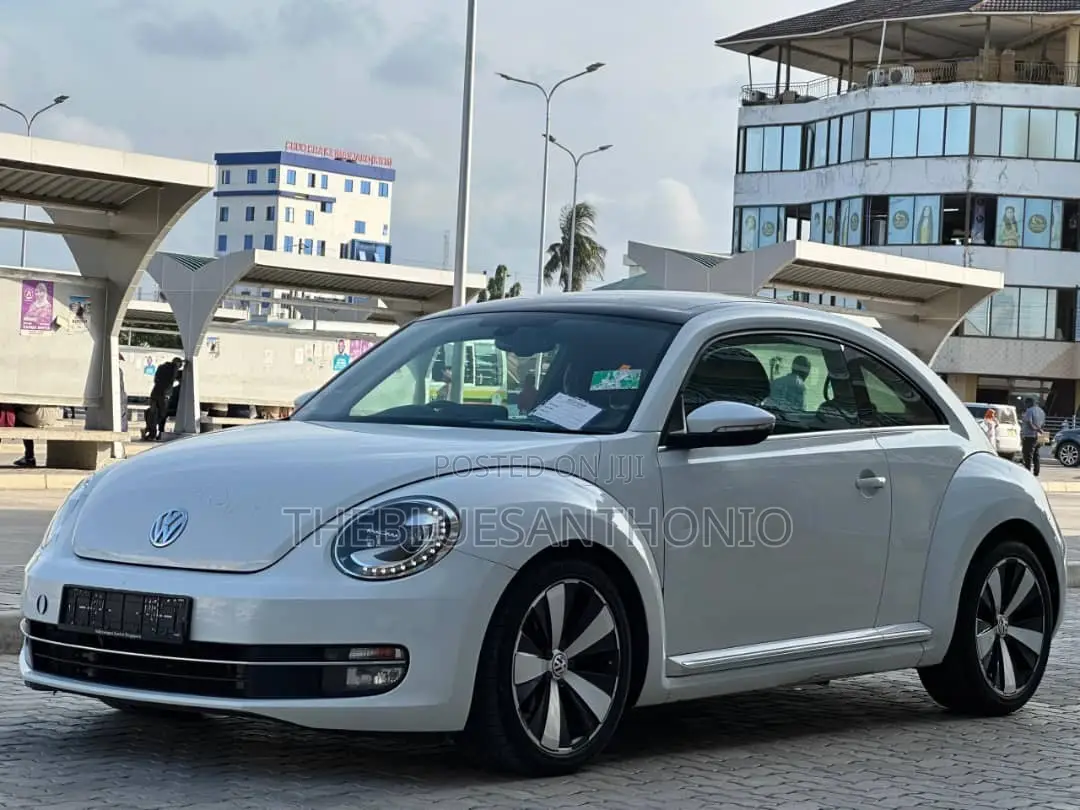 Volkswagen Beetle 1.8T Classic Hatchback 2017 Pearl