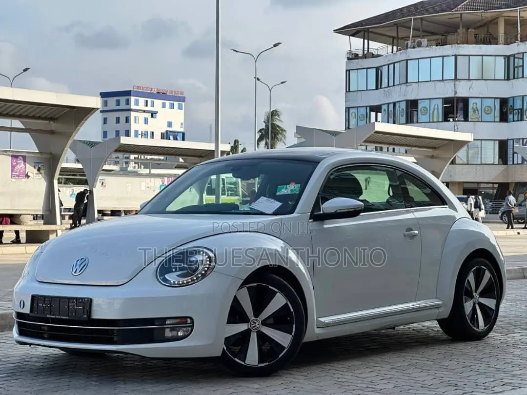 Volkswagen Beetle 1.8T Classic Hatchback 2017 Pearl