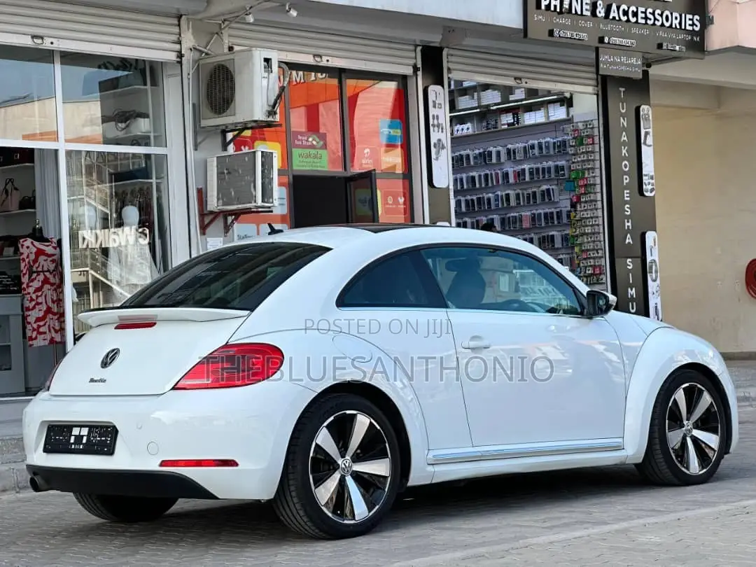Volkswagen Beetle 1.8T Classic Hatchback 2017 Pearl