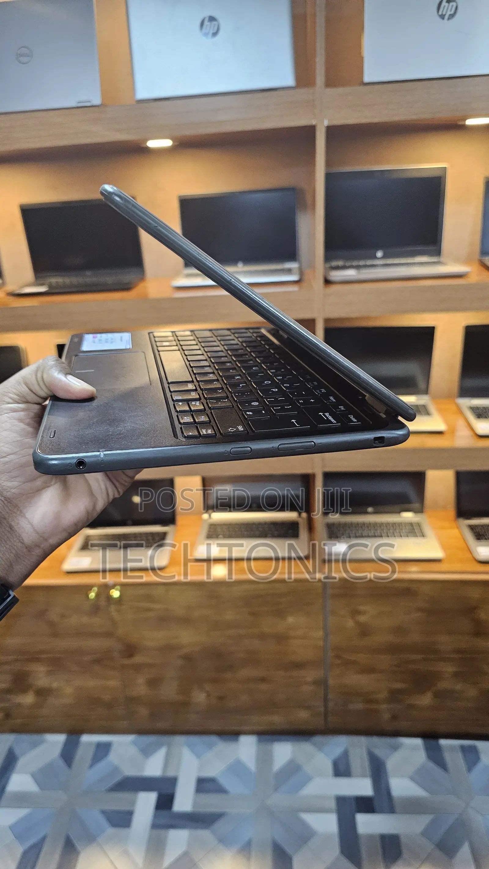 Laptop Dell Latitude 11 3190 4GB Intel Celeron SSD 160GB