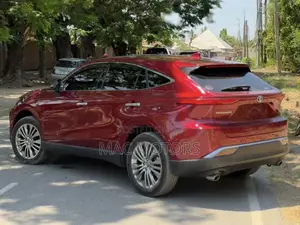 Toyota Harrier 2021 Maroon