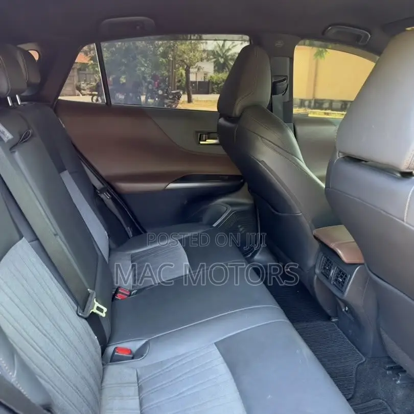 Toyota Harrier 2021 Maroon