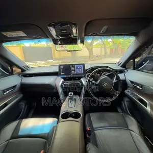 Toyota Harrier 2021 Maroon