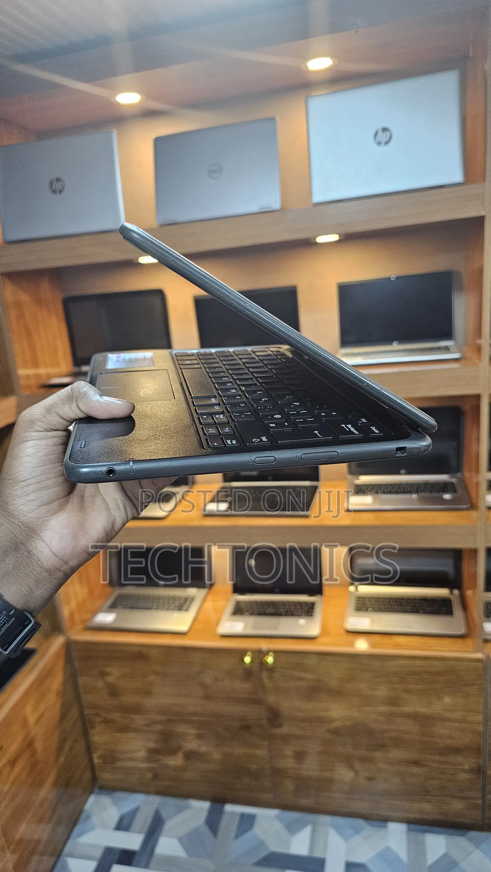 Laptop Dell Latitude 11 3190 4GB Intel Celeron SSD 160GB