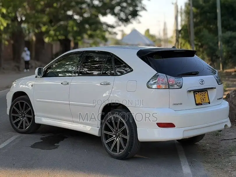 Toyota Harrier 3.5 V6 2007 White