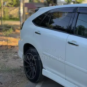 Toyota Harrier 3.5 V6 2007 White