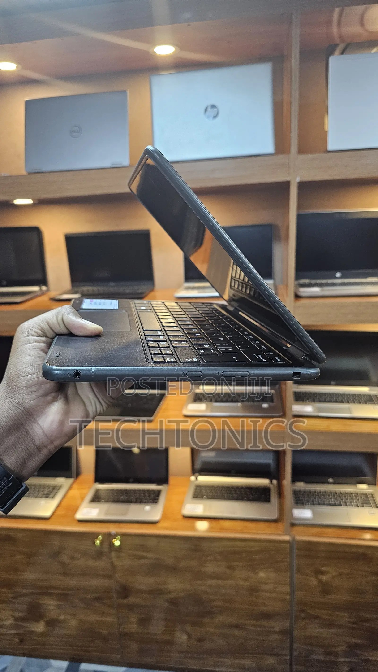 Laptop Dell Latitude 11 3190 4GB Intel Celeron SSD 160GB