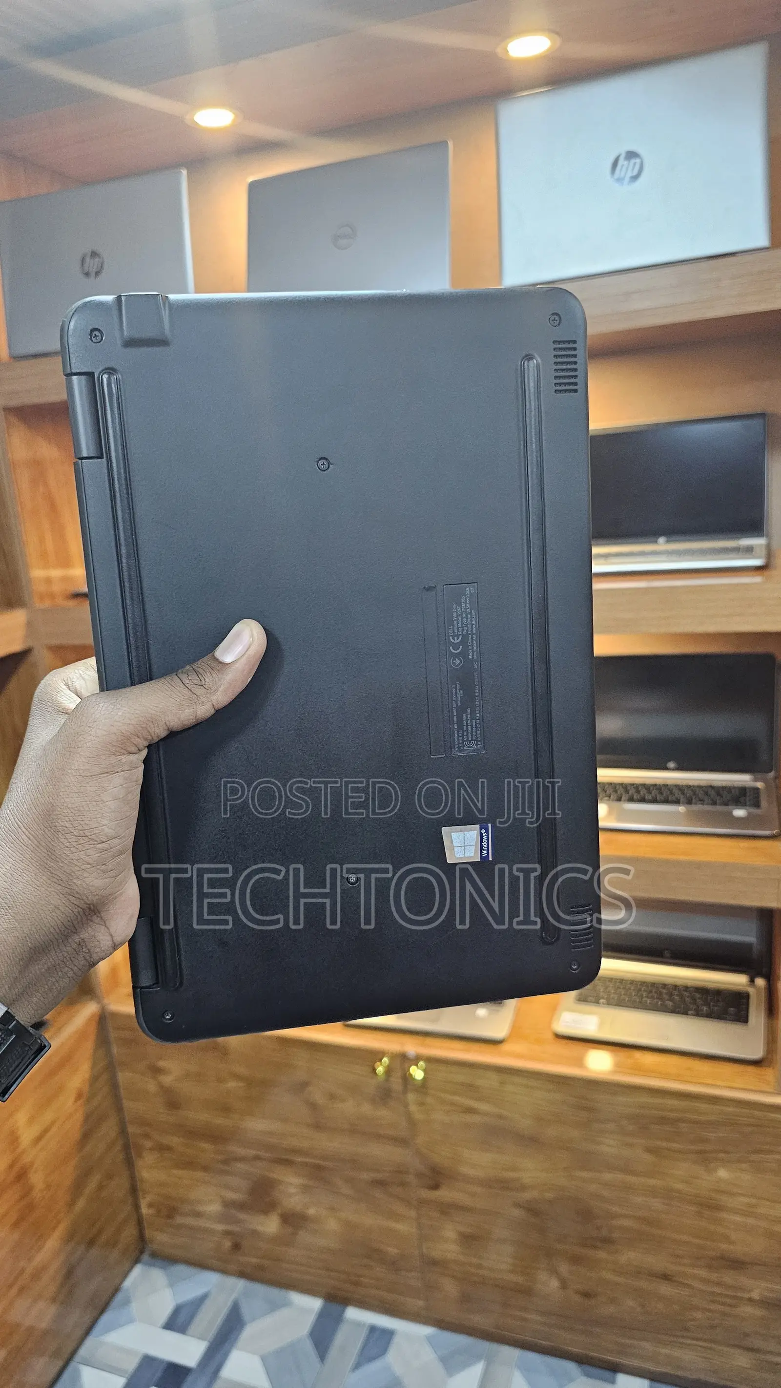 Laptop Dell Latitude 3189 4GB Intel Celeron SSD 160GB