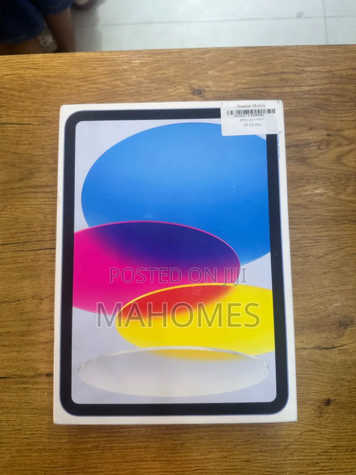 New Apple iPad (2025) 256 GB Red