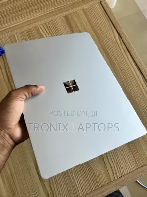 Laptop Microsoft Surface Laptop Go 8GB Intel Core i5 SSD 256GB