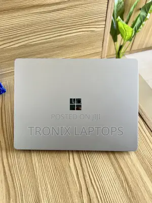 Laptop Microsoft Surface Laptop Go 8GB Intel Core i5 SSD 256GB