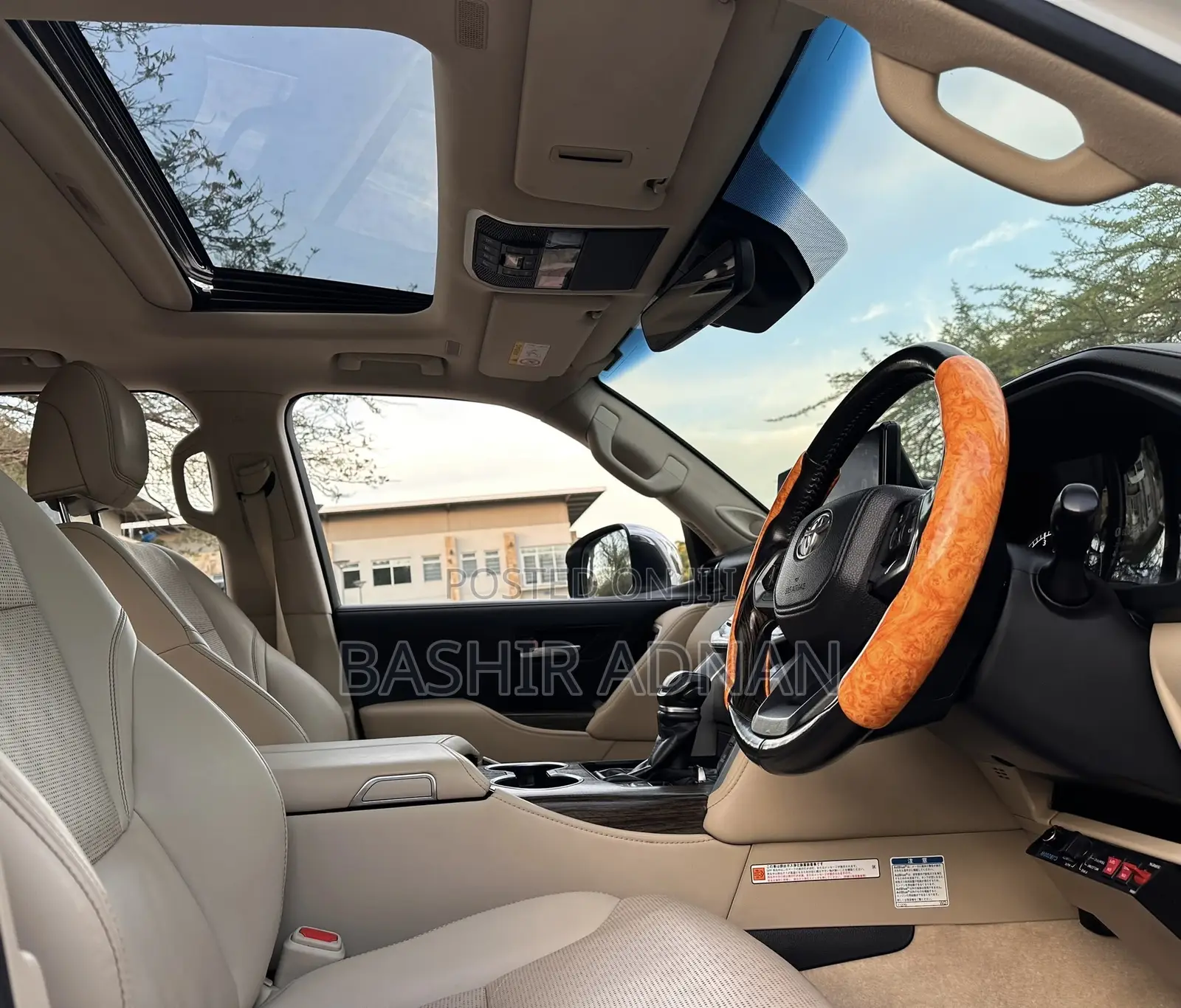 Toyota Land Cruiser LC300 2023 Pearl