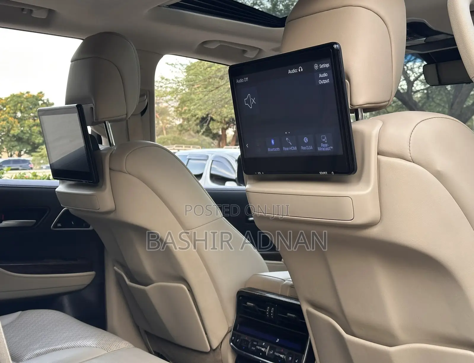 Toyota Land Cruiser LC300 2023 Pearl