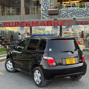 Toyota IST 2005 Black