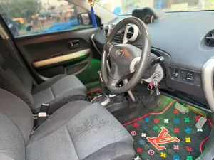 Toyota IST 2005 Black