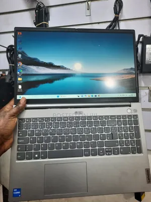 Laptop Lenovo ThinkBook 15 8GB Intel Core i5 SSD 256GB