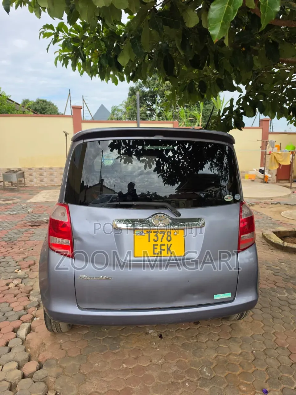 Toyota Ractis 2008 Gray