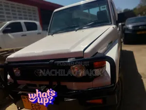 Toyota Land Cruiser 2000 White