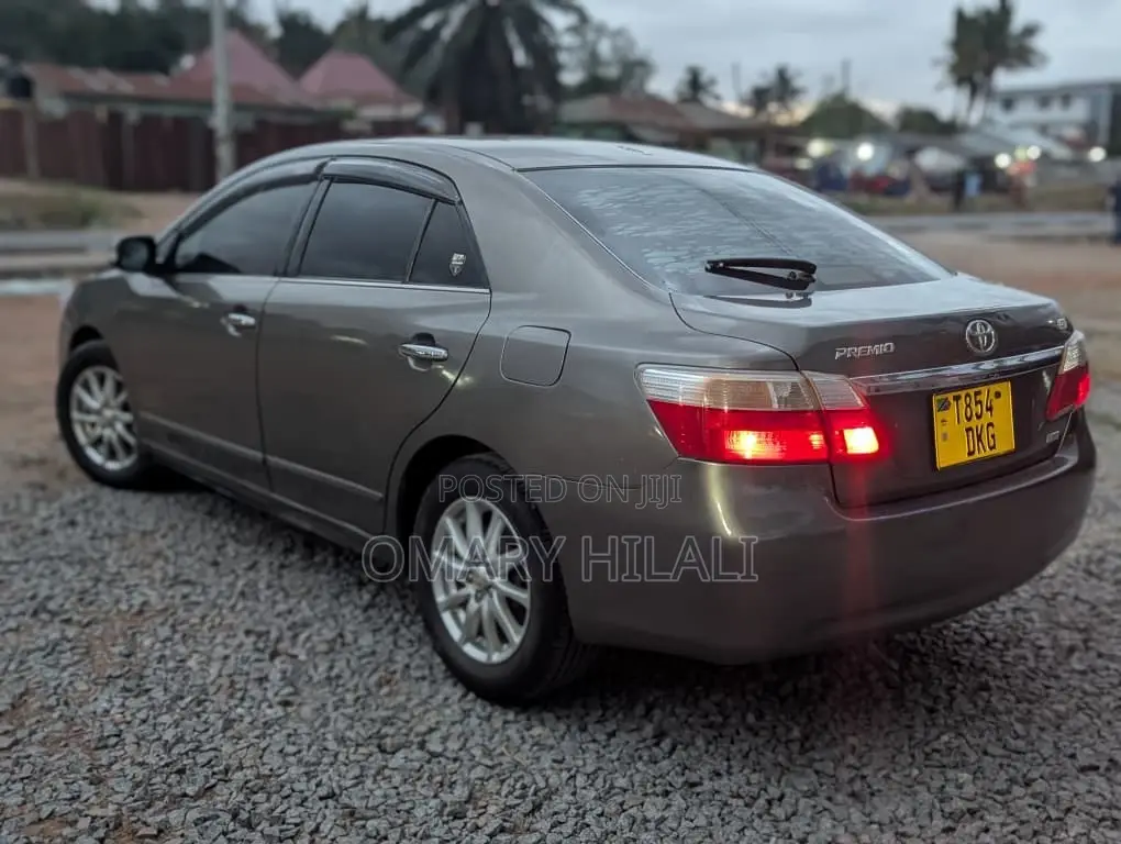 Toyota Premio 2008 Green
