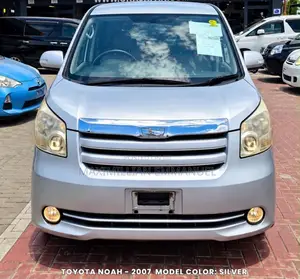 Toyota Noah 2007 Silver
