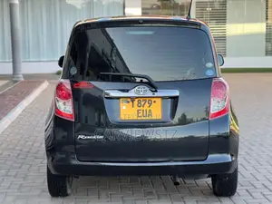 Toyota Ractis 1.3 FWD 2006 Black