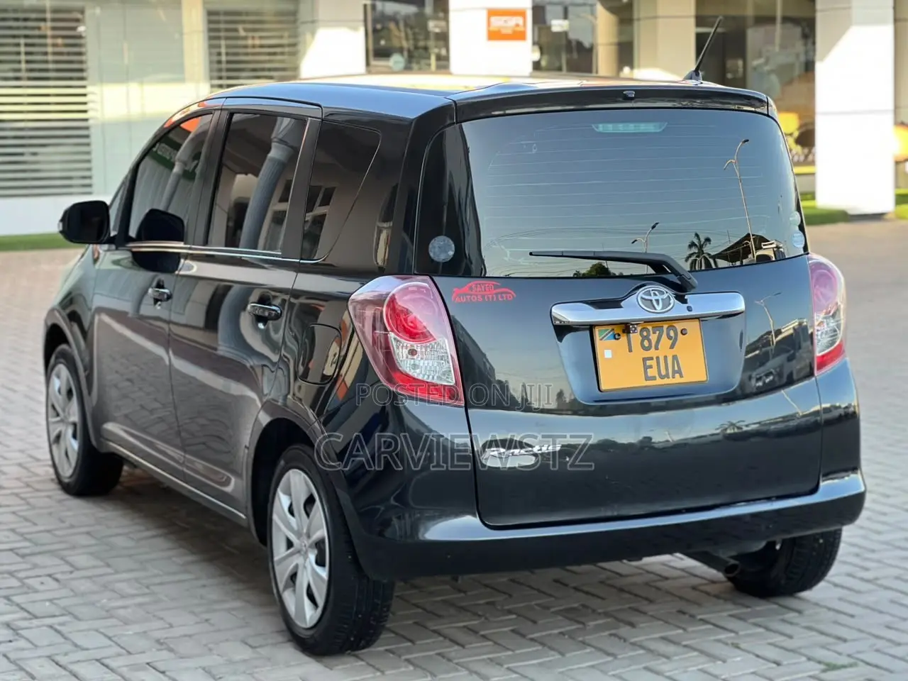 Toyota Ractis 1.3 FWD 2006 Black