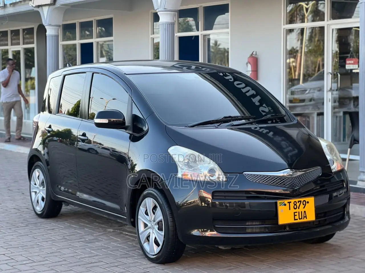 Toyota Ractis 1.3 FWD 2006 Black