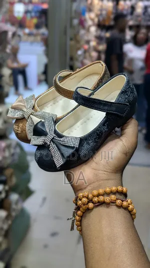 Girls Shoes
