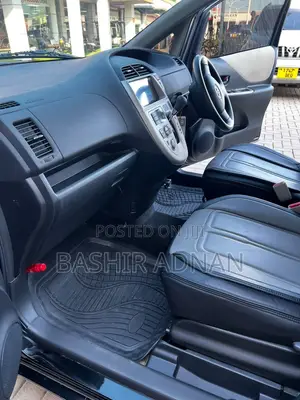 Toyota Ractis 1.3 FWD 2009 Black