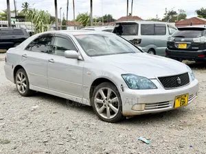 Toyota Crown Royale 2005 Silver