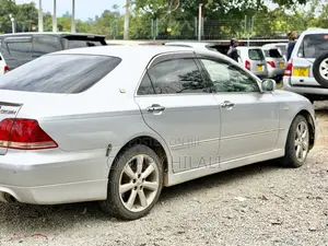 Toyota Crown Royale 2005 Silver