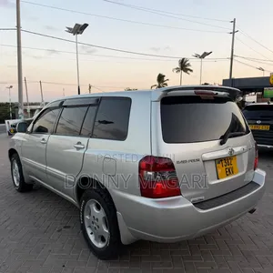 Toyota Kluger 2004 Silver