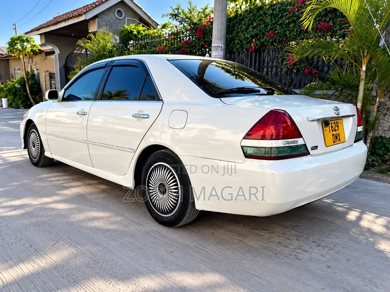 Toyota Mark II 2000 White