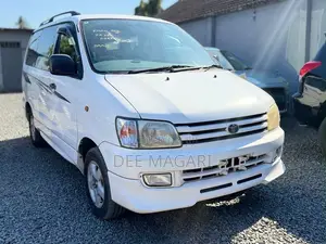 Toyota LiteAce Noah 1997 White
