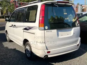 Toyota LiteAce Noah 1997 White