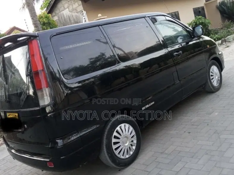 Toyota Noah 2009 Black