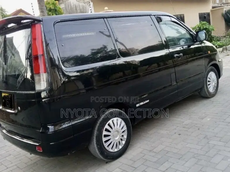 Toyota Noah 2009 Black