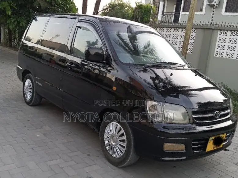 Toyota Noah 2009 Black
