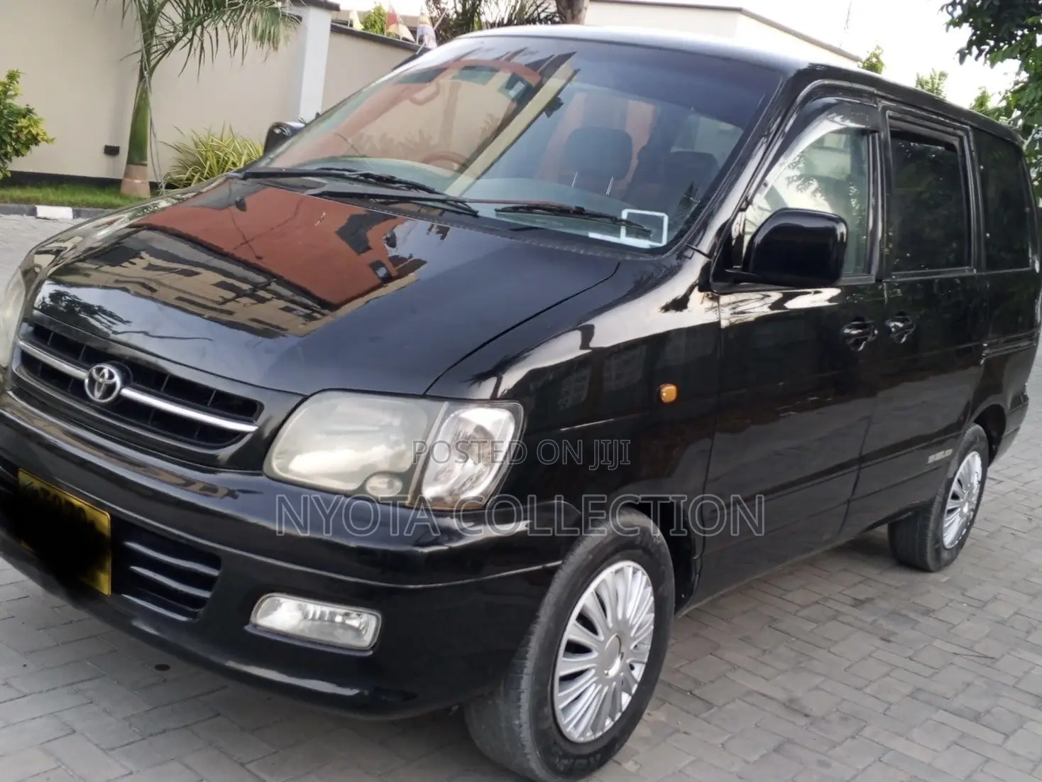 Toyota Noah 2009 Black