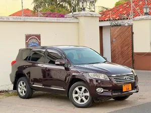 Toyota Vanguard 2010 Black