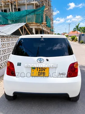 Toyota IST 2001 Pearl